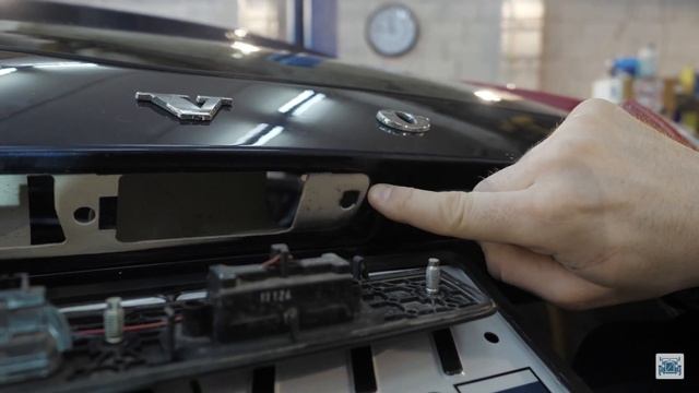 Как установить омыватель камеры заднего вида на VOLVO& смотреть онлайн