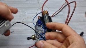 Это самая простая катушка тесла которую сделает даже ребёнок/Таково ешё никто не делал #катушкатесл