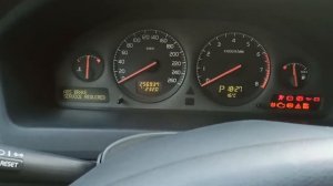 VOLVO XC70. 2001 г. бензин. не заводится