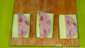 Сэндвичи из кабачка с ветчиной в духовке
