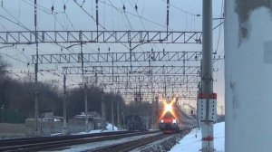 "Новый двухэтажный поезд" Электровоз ЭП20-076 с двухэтажным поездом №102 Москва - Адлер