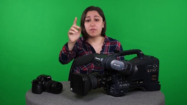 Broadcast Camera vs DSLR смотреть онлайн