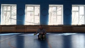 Упражнения с теннисным мячом (физкультура)