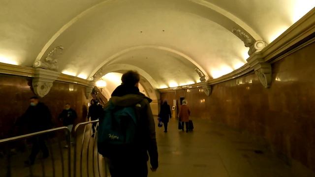 4К.Москва.КОМСОМОЛЬСКАЯ-самая КРАСИВАЯ станция Московского метро
