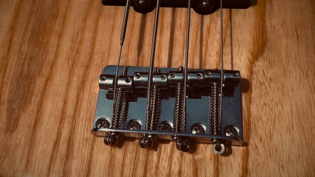 Basszusgitár tesztek Megyával - Cort GB54 Ash смотреть онлайн