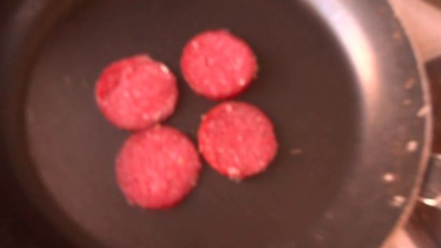 2018-10-31 Состояние хаты + бомж обед ремонтника, карательная кулинария смотреть онлайн