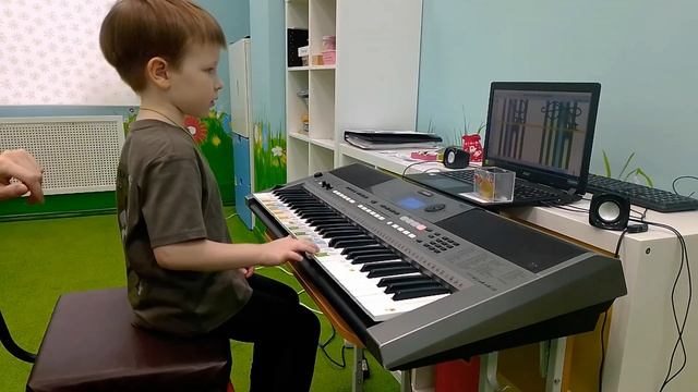 Soft Mozart Academy: Артем (5), Чайковский "Марш" из балета "Щелкунчик" (ознакомление) смотреть онлайн