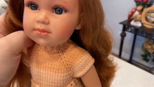 ОБЗОР КУКЛЫ Лоренс ? МОЯ ПЕРВАЯ КУКЛА Лоренс ? КРАСИВЫЙ НАРЯД ? СЮРПРИЗ смотреть онлайн