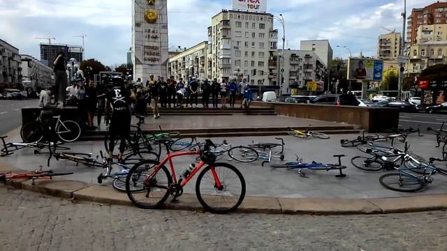 Первый осенний аллейкет с Лукасом Брюнеллем в Киеве. 12 сентября 2015 смотреть онлайн