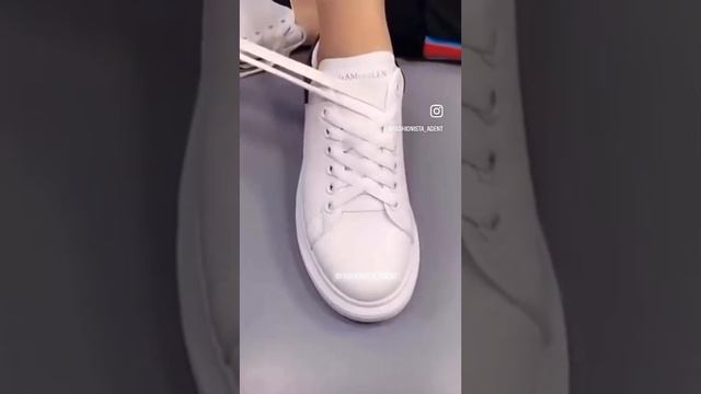 Завязываем необычно шнурки ?