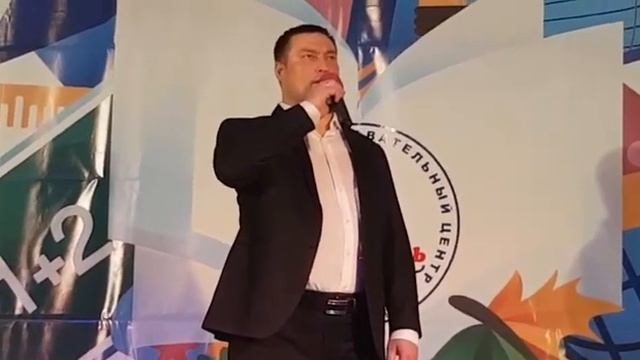 "Журавли". муз.Я.Френкель., сл.Р.Гамзатов.