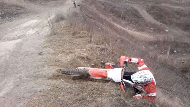 Эндуро.Зеленый угол 10апр.2011г..mp4 смотреть онлайн