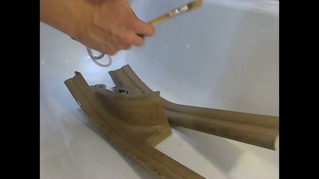 Как быстро и бережно удалить краску с пластика
