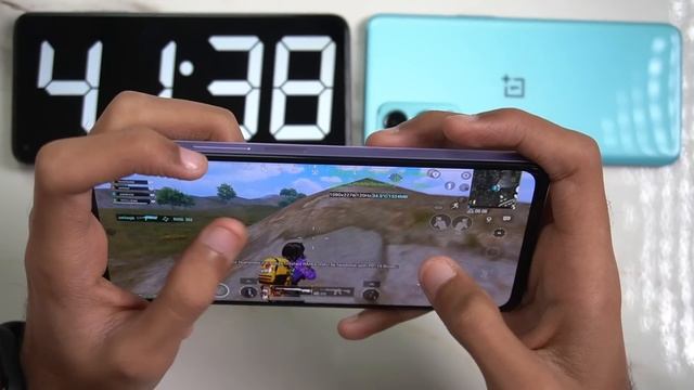 Xiaomi 11i HyperCharge vs OnePlus Nord 2 Pubg Test | Dimensity 920 vs 1200 ? смотреть онлайн