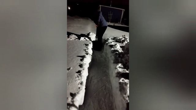 Дача, снег смотреть онлайн