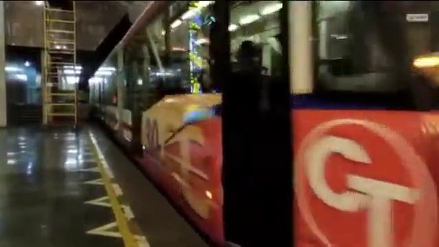 К юбилею скоростного трамвая в Волгограде пустили новый вагон смотреть онлайн