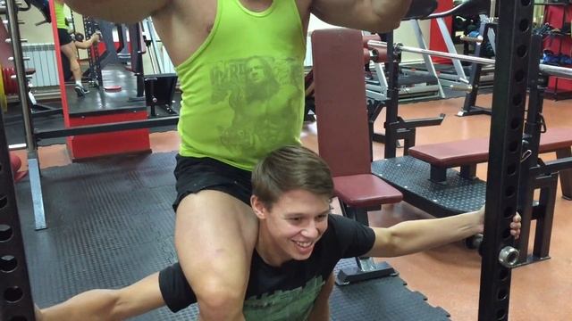 Дневник качка - миллионера. Вилла Босса. БМВ. Пицца. смотреть онлайн