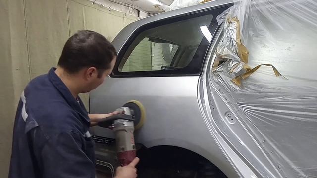 Как убрать подтеки и мусор на лаке. смотреть онлайн