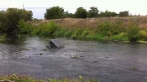 купил и Утопил   УАЗ в озере