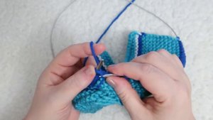 Следки спицами. ПРОСТЫЕ! Домашние следки-тапочки.  Мастер класс для начинающих.