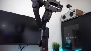 Профессиональный стабилизатор Zhiyun Crane 2