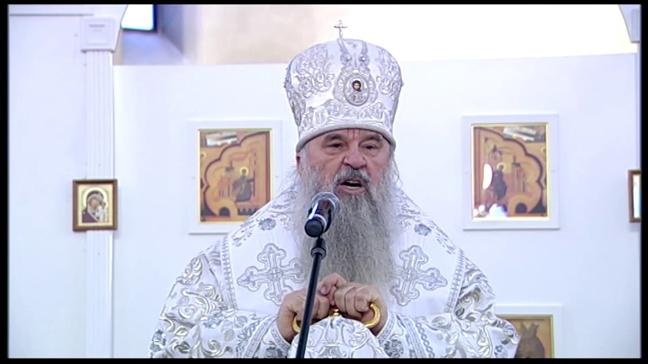 Божественная литургия в храме Рождества Христова на Пискаревке