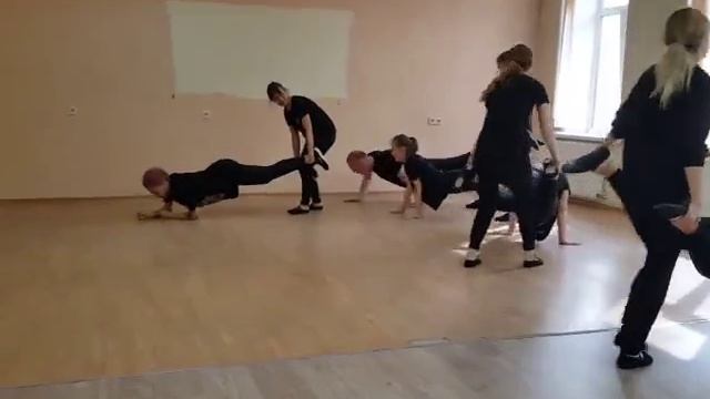 Моё первое занятие по сценическому движению