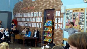 Миниатюра "Как мужчины приглашают дам на танец"