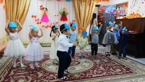 Танец "виноватая тучка"