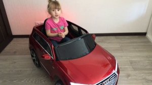 Катаемся на машине. Электрическая машина для детей. Веселое видео для детей