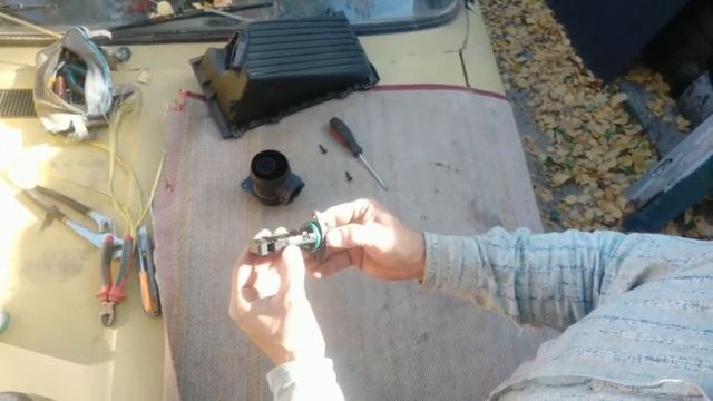 Skoda Octavia A5 Чистка ДМРВ Датчик Массового Расхода Воздуха он влияет на расход топлива. смотреть онлайн