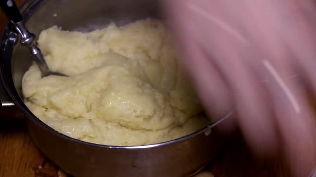 ЗАВАРНОЕ ТЕСТО, КОТОРОЕ НЕ УПАДЕТ. Тесто для эклеров, шу и профитролей