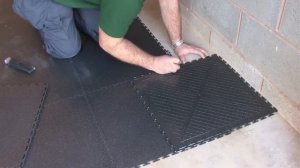 How to Install Garage Flooring - Ecotile Interlocking Floor Tiles in Small Garage