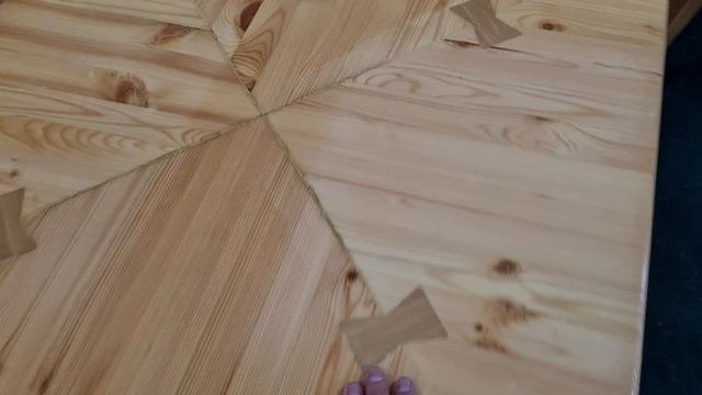 Столы для столовой
