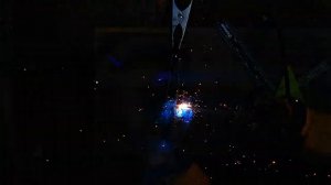 Угловая струбцина для сварки. Крутая идея из уголка. Angle clamp for welding.