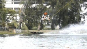 Фронт ту фейки вейк обучалка. Front Flip to Fakie Wakeboard Tutorial