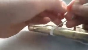 Как сделать держатель для телефона на шею.