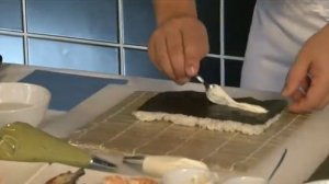 Приготовление роллов Калифорния с крабом