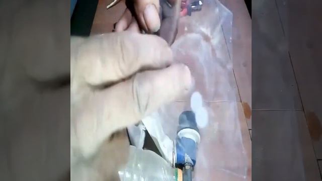 Пескоструйный пистолет с минимальным расходом песка.