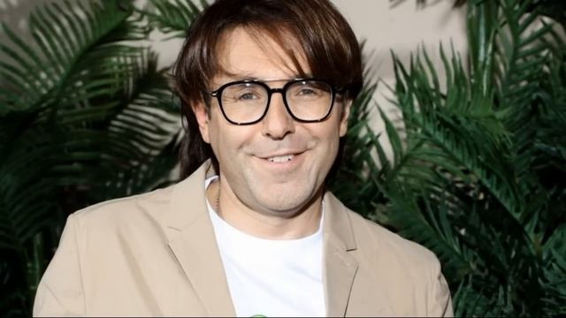 14 Августа 2023. На Ваганьковском Кладбище Началось Прощание с Ведущим Программы "Пусть Говорят" смотреть онлайн