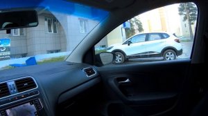 Volkswagen Polo 1.6 AT POV. Обзор и тест драйв от первого лица. Делимобиль.