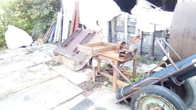 Флюсовый известняк.Известняк с доломитом, фосфором и хорошим настроением.Промышленность донбасса. смотреть онлайн