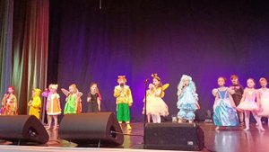 Студия эстрадного вокала "Клер" гр."Нотки"&гр."Блёстки" - "Маленькая страна"