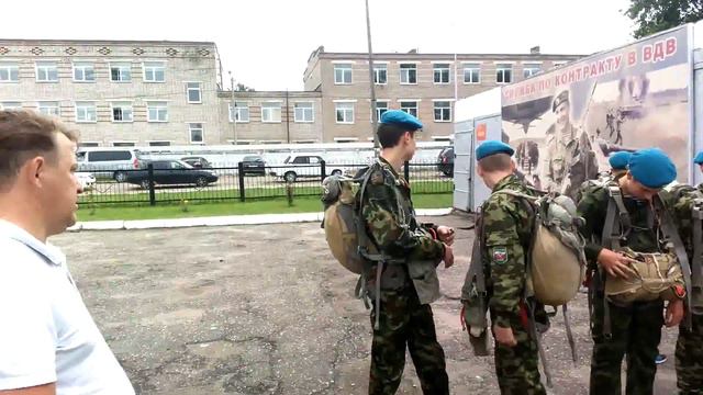 Примерка макетов парашютов смотреть онлайн