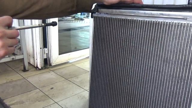 Чистка радиатора автомобиля Mercedes GLK