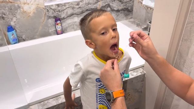 Удаление молочного зуба. Зубная фея смотреть онлайн