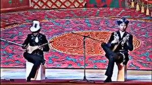 Казахская домбра VS киргизский комуз