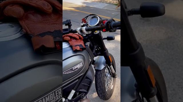 What does the Ducati Scrambler Nightshift engine sound like?