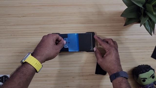 Galaxy S23 Ultra Screen Install #1: UAG Film смотреть онлайн