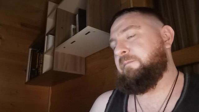 Нож должен резать? Не только! Более 100 способов использования и применения! смотреть онлайн